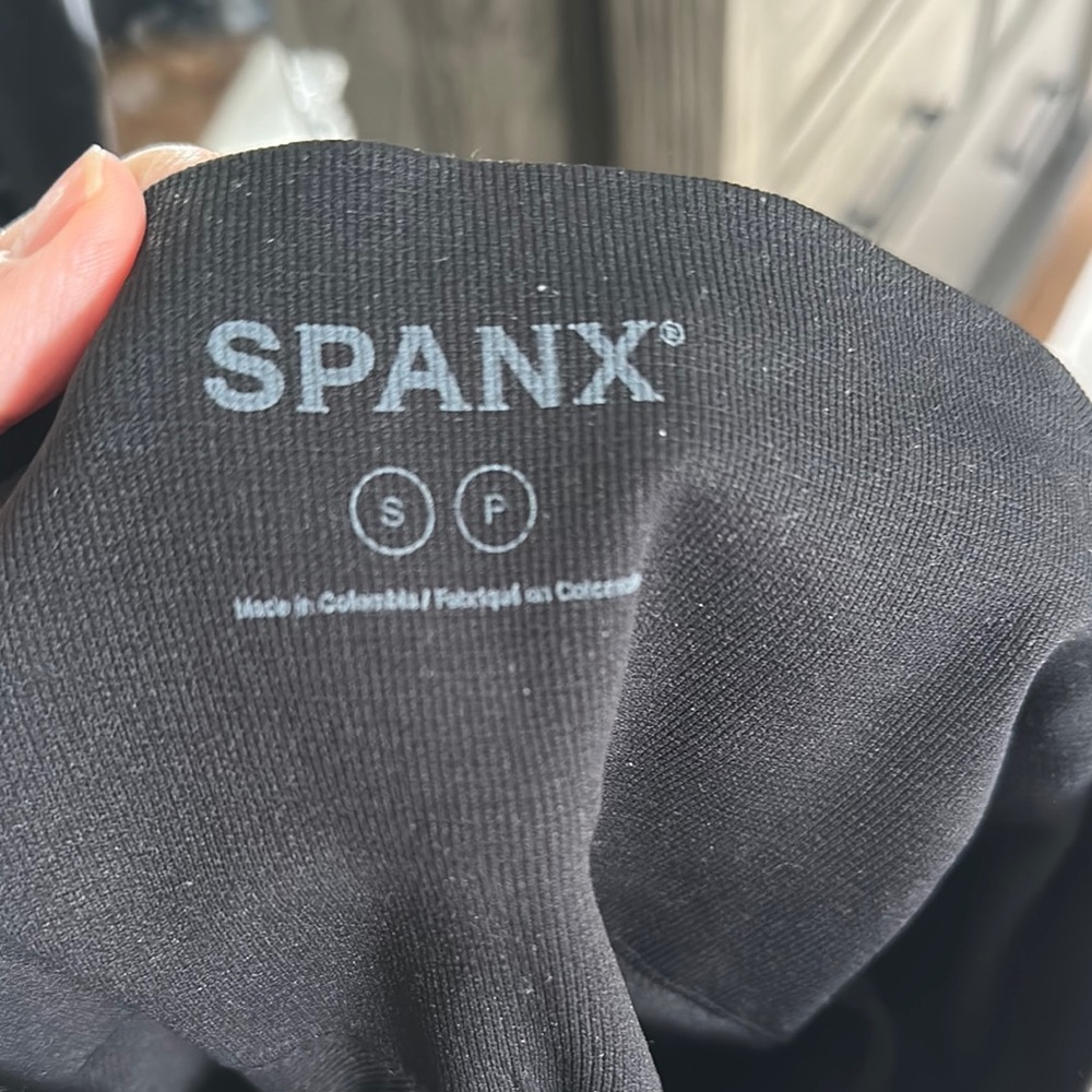 SPANX Black Seamless Leggings for Effortless Style